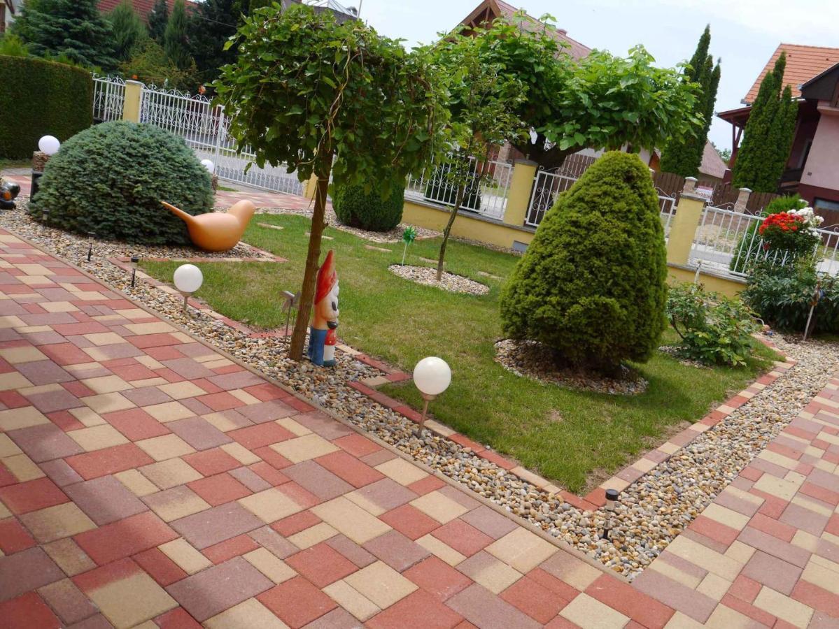 Apartments In Alsopahok/Balaton 27597 Εξωτερικό φωτογραφία